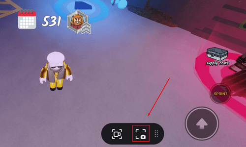 The screenshot capture button on Roblox mobile