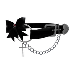 Black collar with accesories