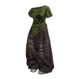 Green Vintage Y2K Baggy Jeans Girl Outfit / 01