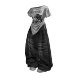 Vintage Y2K Baggy Jeans Girl Outfit / 01